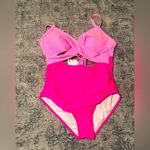 NWT Eomenie bathing suit